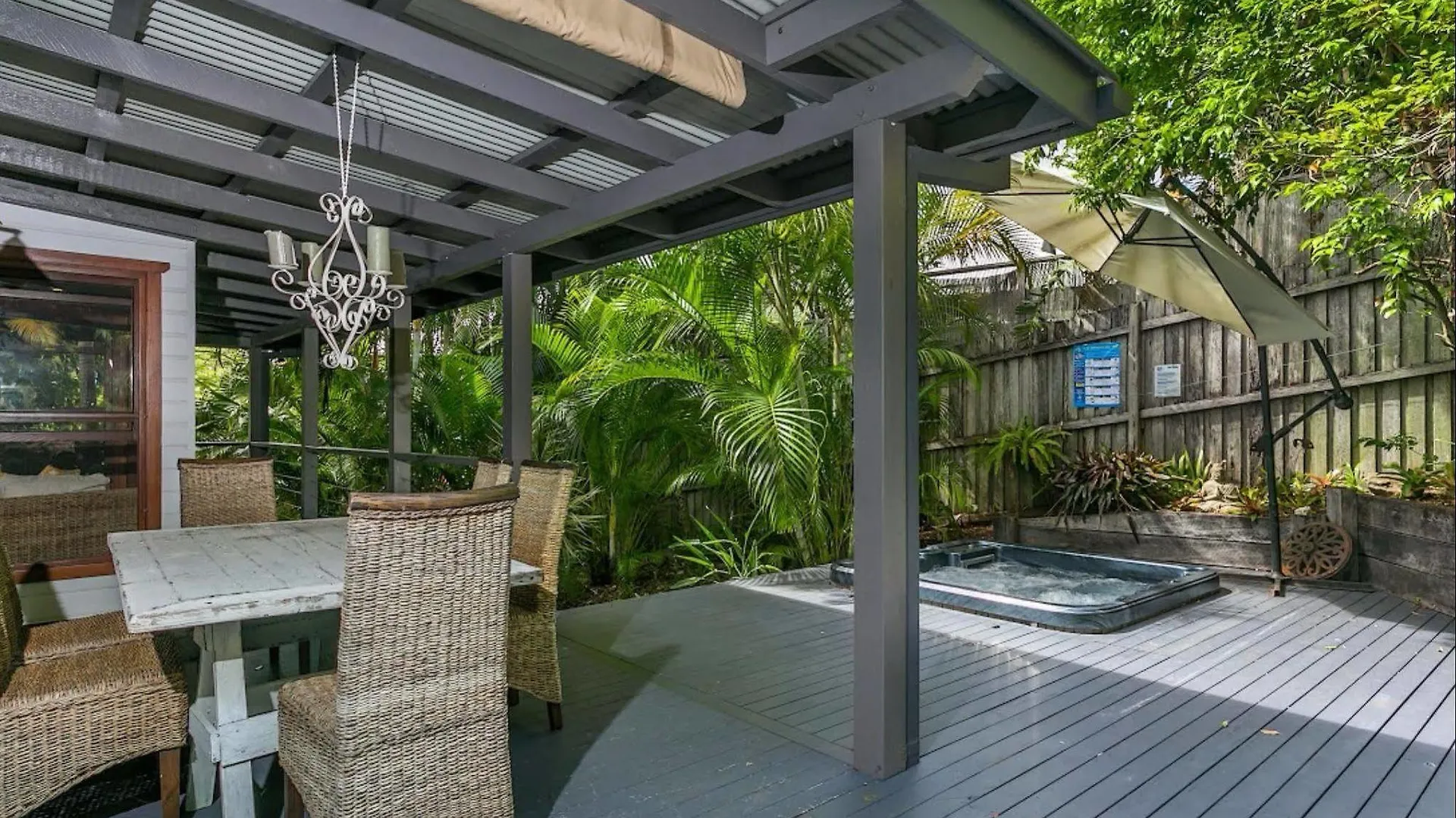 Bottlebrush Cottage Byron Bay Holiday home